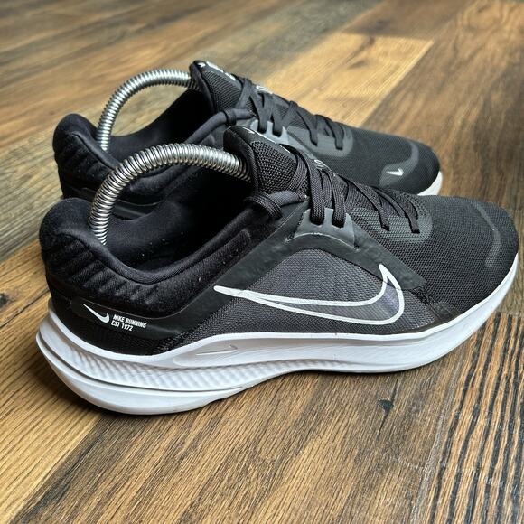 Nike Winflo 8 Black White Running Shoes Womens Size 8.5 DD9291-001 Lightweight - Picture 3 of 9